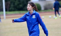 足球爆料最新消息逆天,惊天转会传闻，一队豪掷千金引全球瞩目！