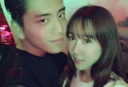 网红吃瓜三男一女事件,揭秘背后真相与争议