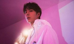 耐克员工爆料王一博视频,员工独家爆料精彩瞬间