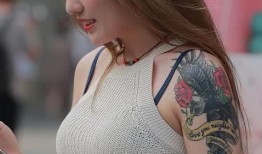 网红吃瓜纹身美女图片高清,高清美照引人瞩目